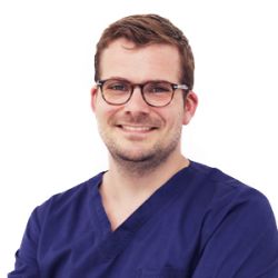 Zahnarzt Philipp Eble - Spezialist für mikroskopische Endodontie