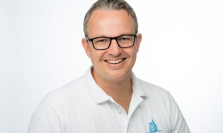 Zahnarzt Nicolas Witt - Zahnarzt in der Zahnarztpraxis am Lousberg