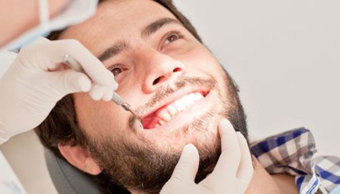 Parodontitisbehandlung in Aachen – Zahnarztpraxis am Lousberg