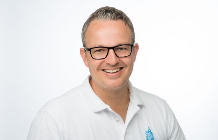 Zahnarzt Nicolas Witt - Zahnarzt in der Zahnarztpraxis am Lousberg